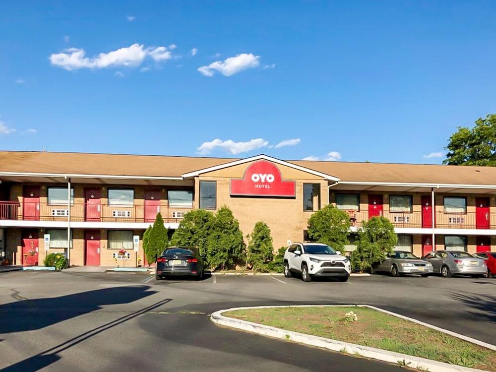 Oyo Hotel Edison Nj Route 1 外观 照片